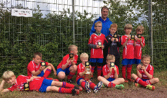 23.06.15(ob) <b>2.F gewinnen Turnier in Lauenburg